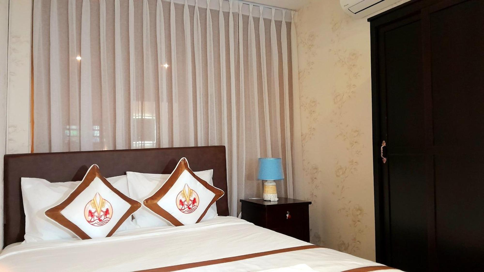 The Rice Hotel *